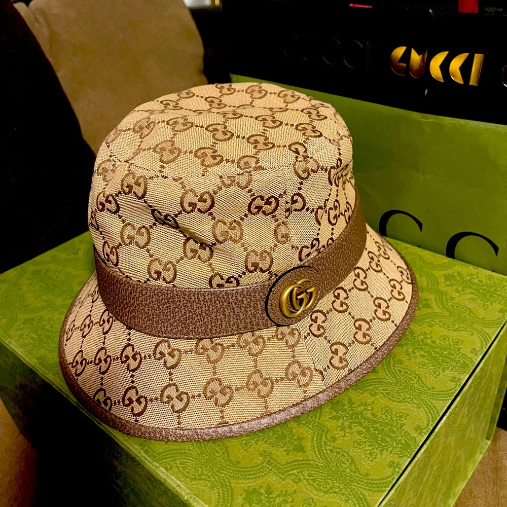 GG canvas bucket hat (original box included)